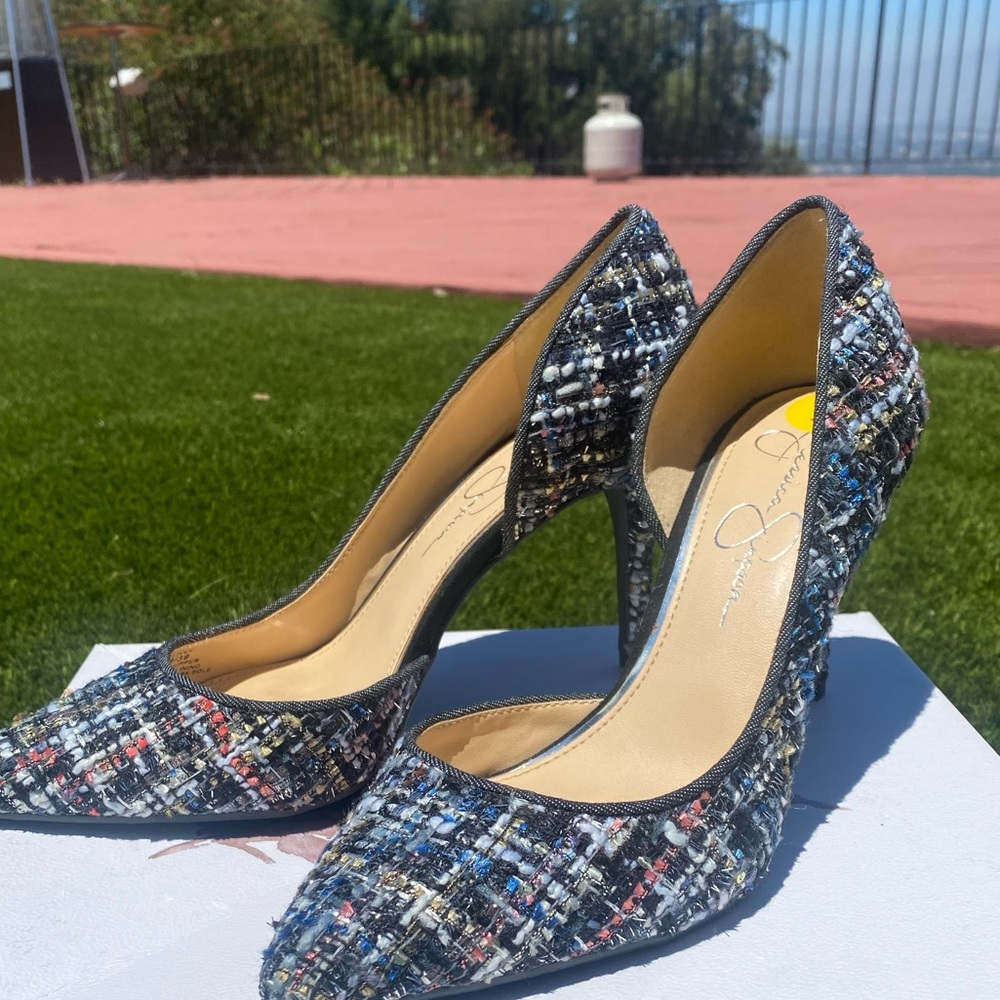 Beautiful Jessica Simpson stilettos/ heels almost new!